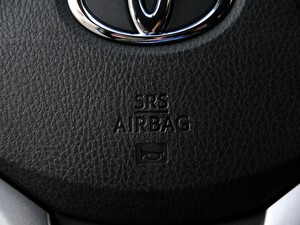 VS YARiS L  2015 1.5E ԄȄӰ