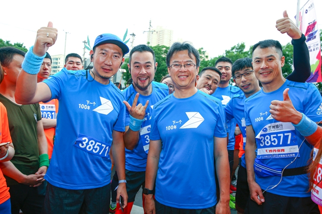 Rɺܲ\ӽЩ<a href=http://m.jitongbianyaqi.com/news/shizhou/ target=_blank class=infotextkey>Ї</a>d2015<a href=http://m.jitongbianyaqi.com/news/shizhou/ target=_blank class=infotextkey>Ї</a>עRِek100ԽԽĳЌRِƬcͬrR\eO҅cTԲVȺ뵽ܲꇠIЁԽԽܲR\ӶܵһNȫµ̽OޡԽҵı֮M׃Լԭеʽ_˸ӾGɫɳm(x)