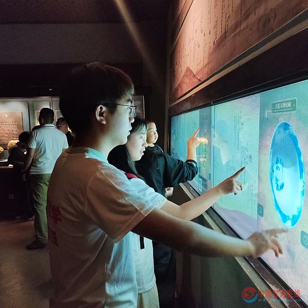nEO_IMG_D錍`^Ќ`꠳ɆTһ^<a href=http://m.jitongbianyaqi.com/news/ target=_blank class=infotextkey>C</a>ʡ^.jpg