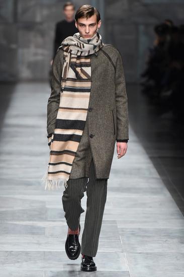 Fendi 2015ﶬ