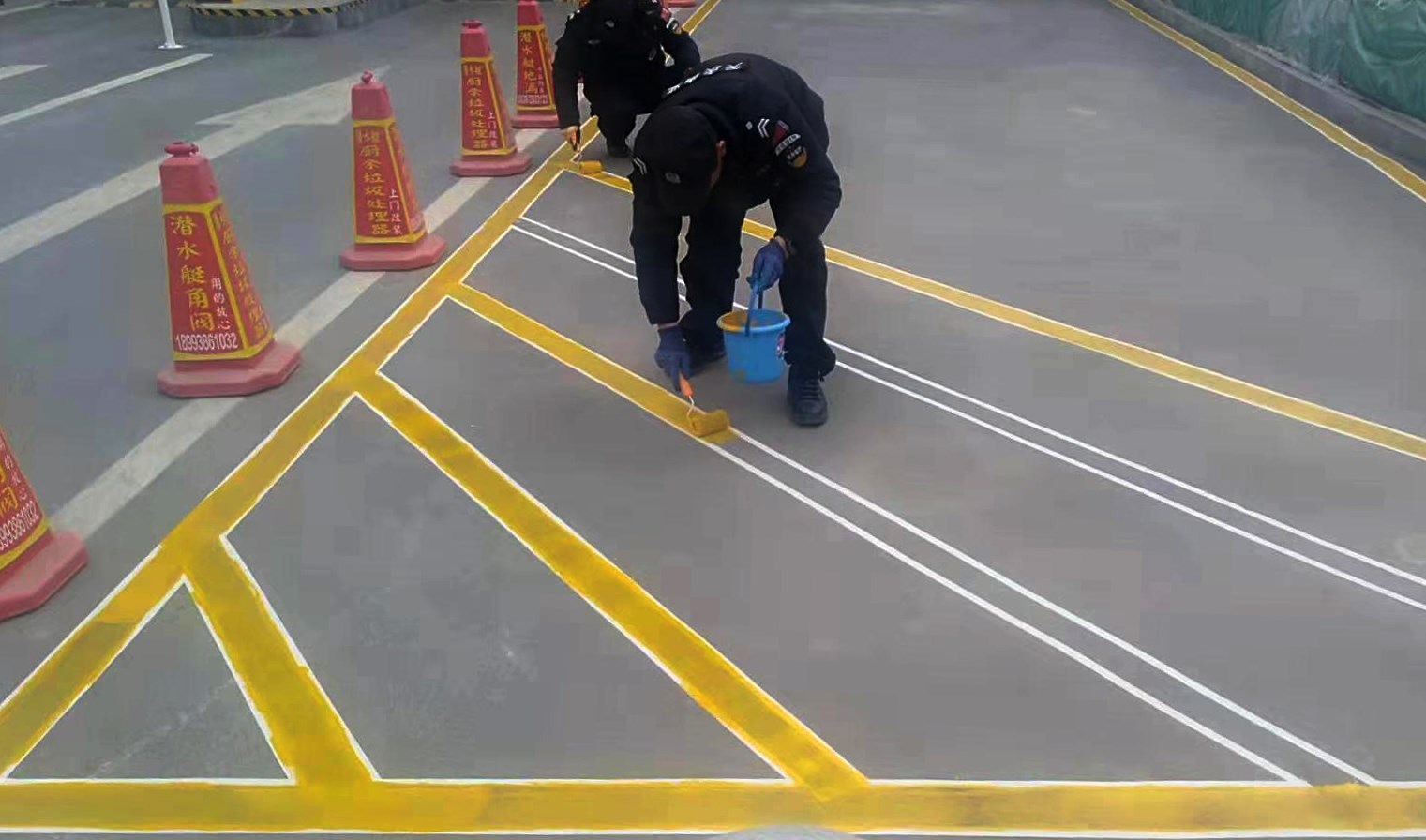23850916d5634e55380bb994b39211e4.jpg